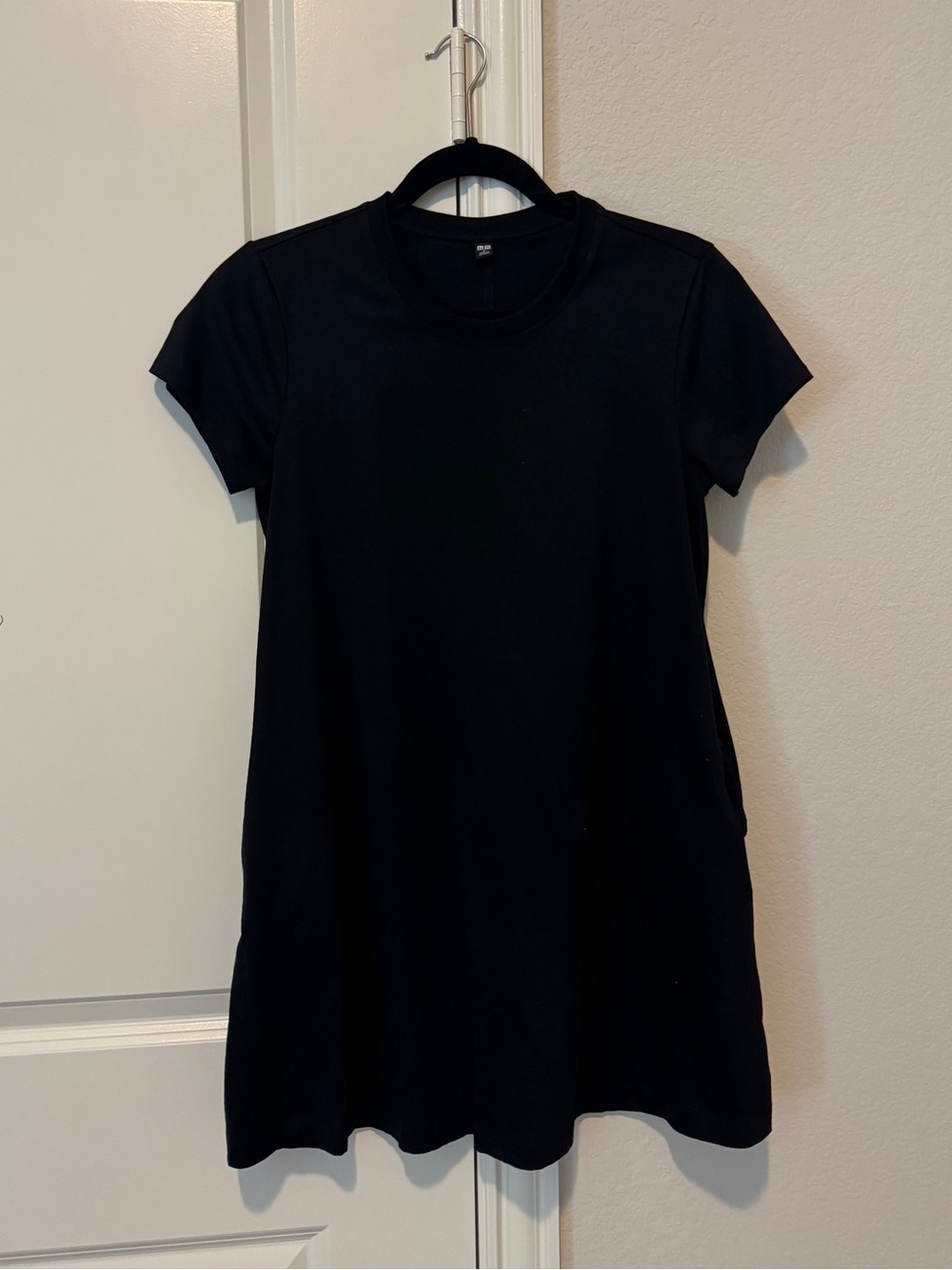 Uniqlo Black Cotton T-Shirt Dress Size S with Side Pockets